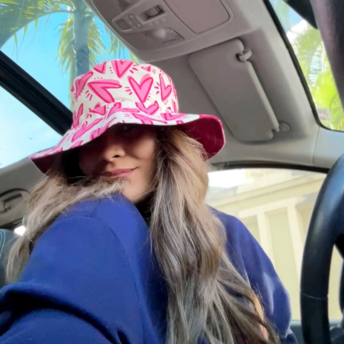 HATTEU REVERSIBLE Oversized Bucket Hat